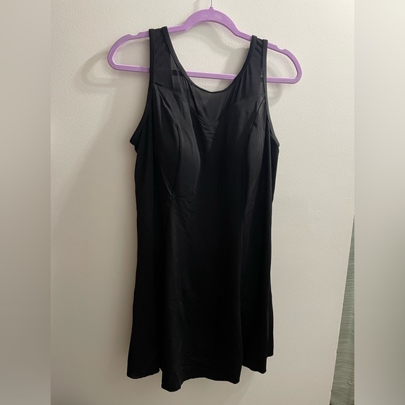 Black swimdress - Picture 5 of 16